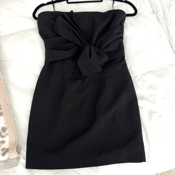 Likely Araya Black Twist-Detail Strapless Mini Dress Size 6 Bow Formal or Semi - Picture 13 of 13